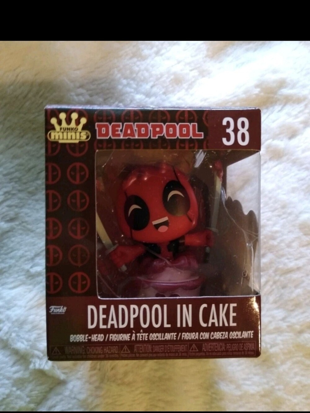 Funko Deadpool pink dress Happy birthday 30th in a cake